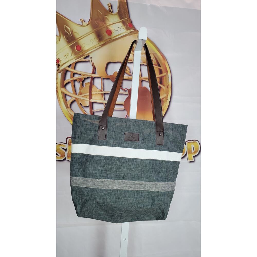 Aleah Wear Green White Gray Tote Bag
